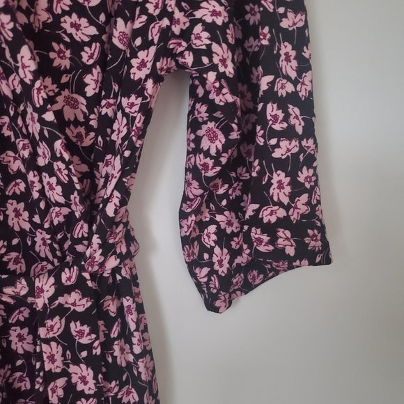 Lingerie Set Robe & Chemise Ditzy Pink Floral on Black Lace Detail Loungey Comfy - Picture 10 of 10